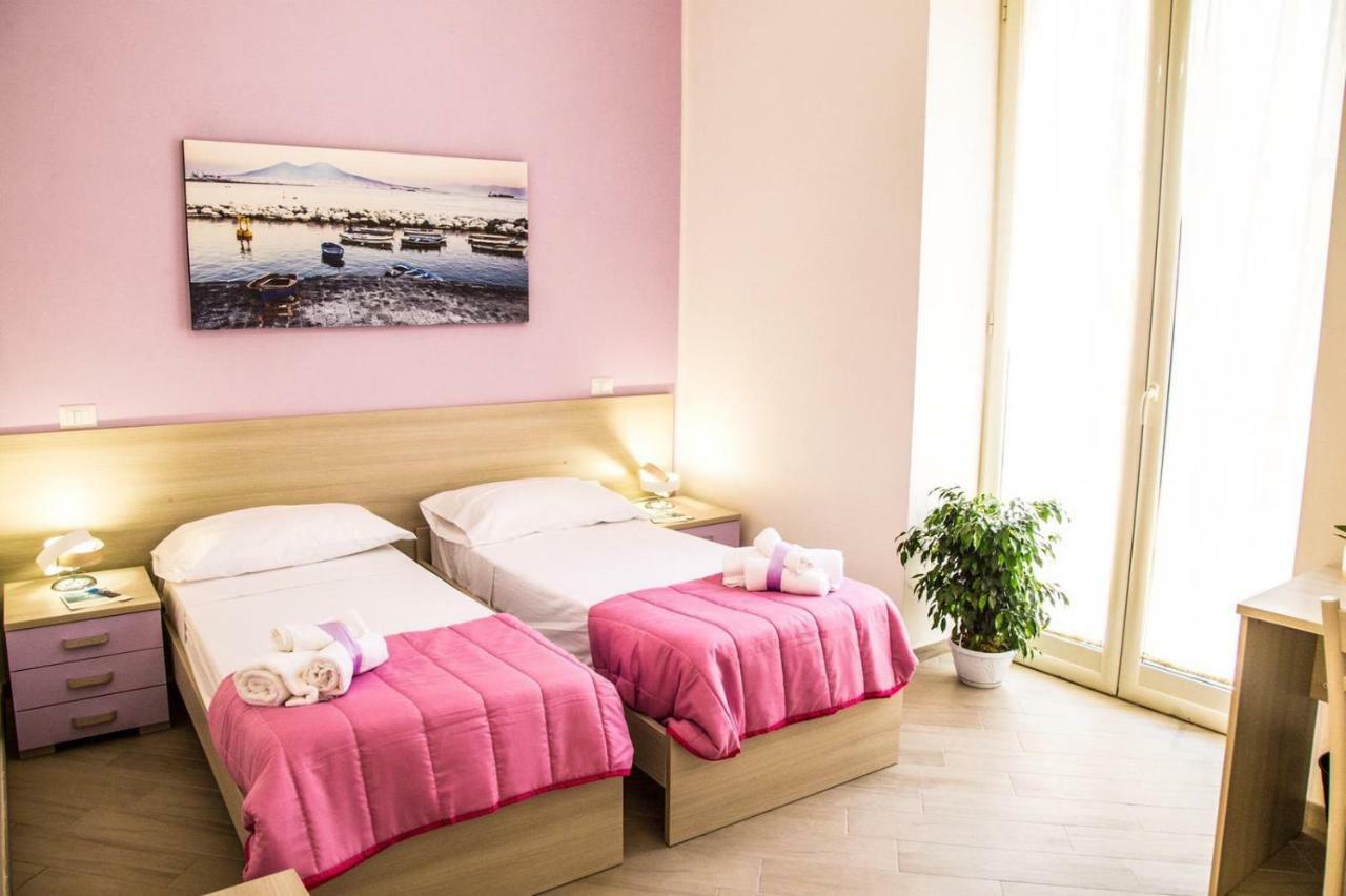 Bed and Breakfast Borgo Angioino Неаполь Екстер'єр фото